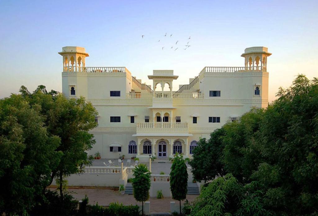 V Resorts Jhalamand Garh Jodhpur Jodhpur  Buitenkant foto