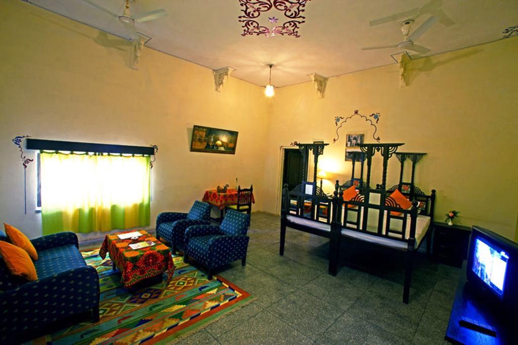 V Resorts Jhalamand Garh Jodhpur Jodhpur  Kamer foto