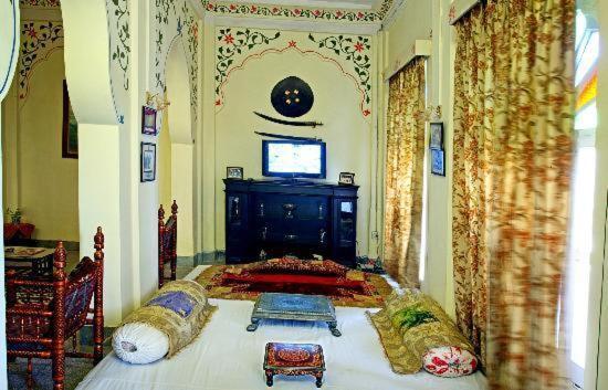 V Resorts Jhalamand Garh Jodhpur Jodhpur  Buitenkant foto